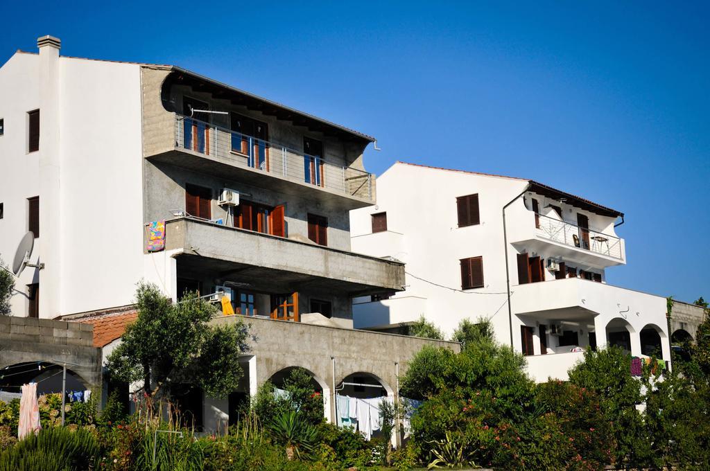 Apartments Adrialuka Dubrava  المظهر الخارجي الصورة